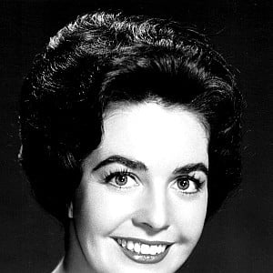 Myrna Fahey