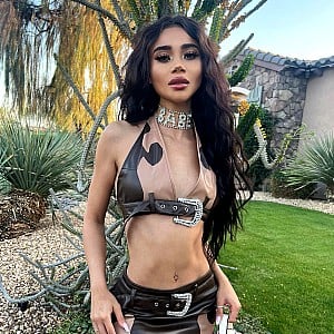 Nadia Almualem