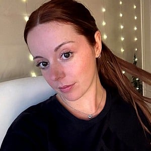 Nadia Foxx