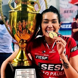 Naiane Rios