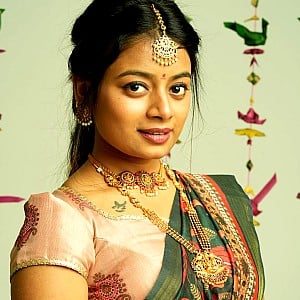 Nainika Anasuru
