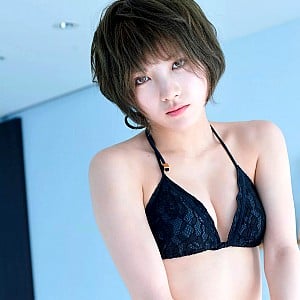 Nana Okada (Singer)