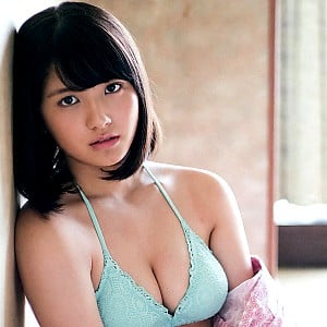 Nana Owada