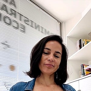 Nanda Reyes