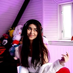 Naomi Adachi