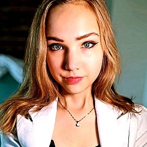 Naomi Seibt
