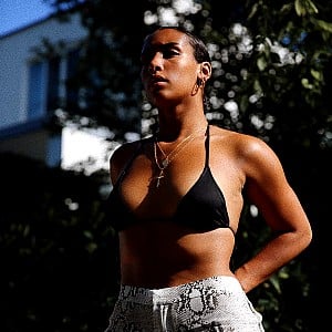 Naomi Sharon