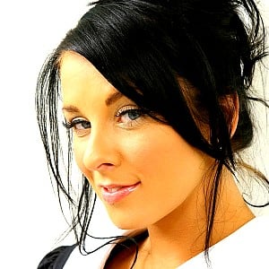 Naomi Wood