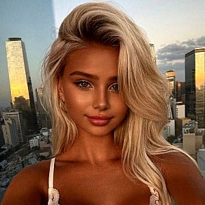 Nastasia Still