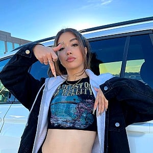 Natalia Estrada (TikTok Star)