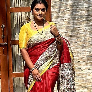 Naveena Yata