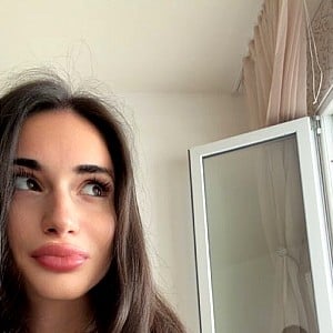 Naya Dickson