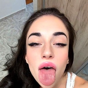 Naya Dickson
