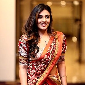 Nayan Sarika