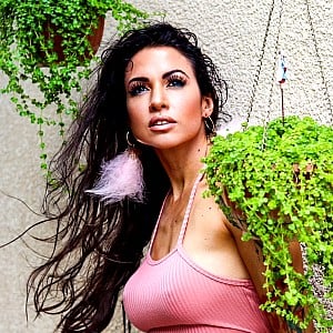Nayra Deheza