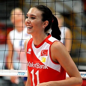 Naz Aydemir