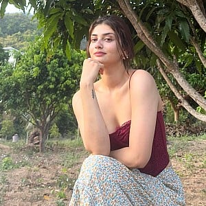 Nazia Davison