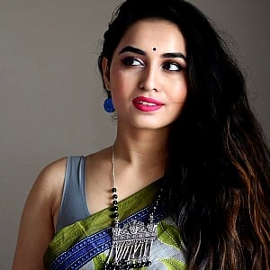 Neeru Starlet
