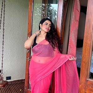 Neeru Starlet