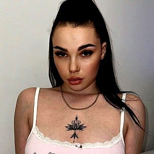 Nella Perynon