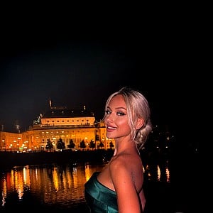 Nella Sustkova
