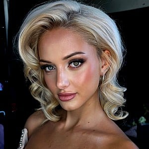 Nella Sustkova