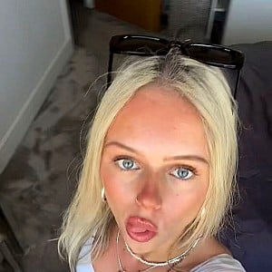 Neve McAvinnie