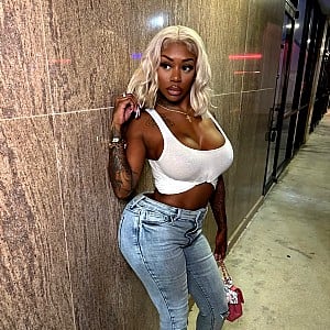 Nia Nior