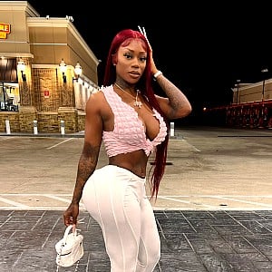 Nia Nior