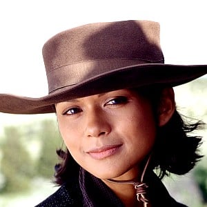 Nia Peeples