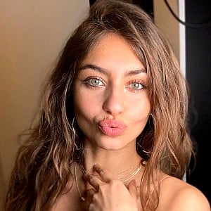 Niav Campbell