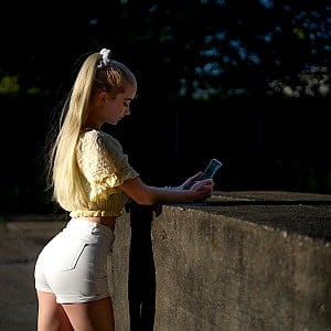 Nicki Anna