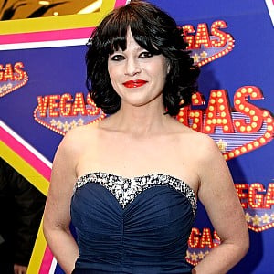 Nicki Aycox