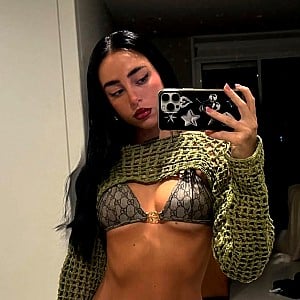 Nicki Nicole