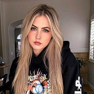 Nicki Taylor