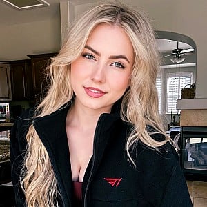 Nicki Taylor