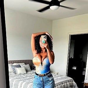 Nicole Alexis
