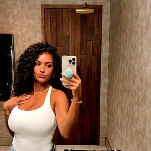 Nicole Alexis