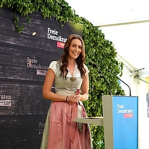Nicole Bauer