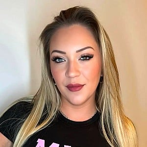 Nicole Bond