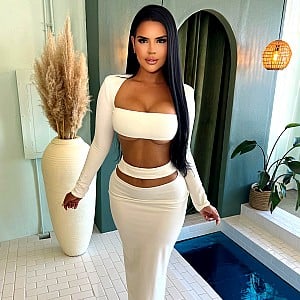 Nicole Cruz
