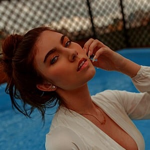 Nicole Feld