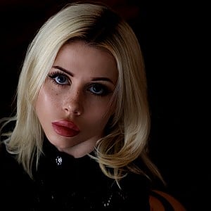 Nicole Jeannz