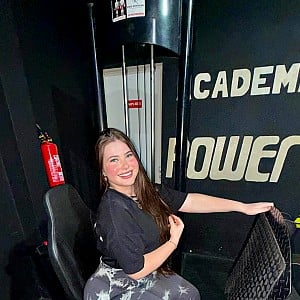 Nicolle Caroline