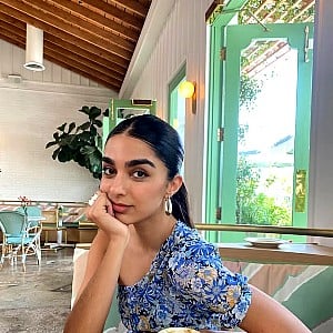 Nida Khurshid