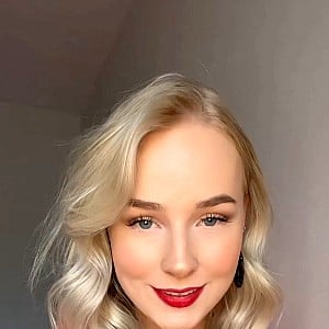 Nienke Helthuis