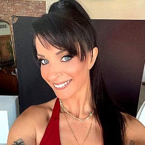 Nikki Alliegro