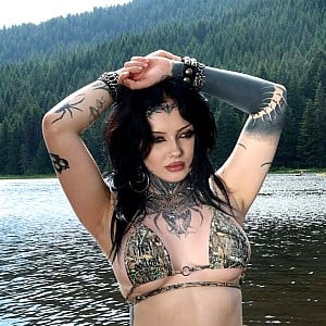 Nikki Bitez