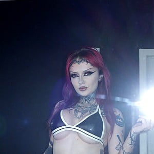 Nikki Bitez