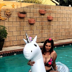 Nikki Michay